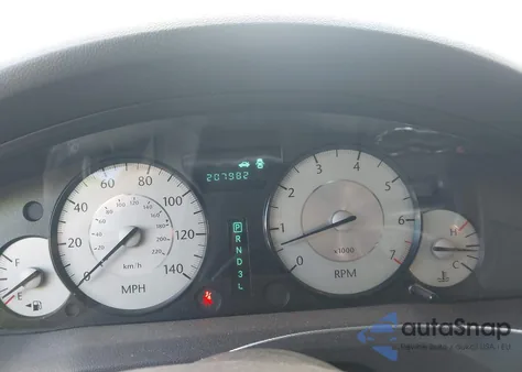 2010 Chrysler 300 Touring/Signature Series/Executive Series из США, поврежденный, VIN 2C3CA5CV1AH167130